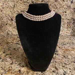 Pearl three strand choker